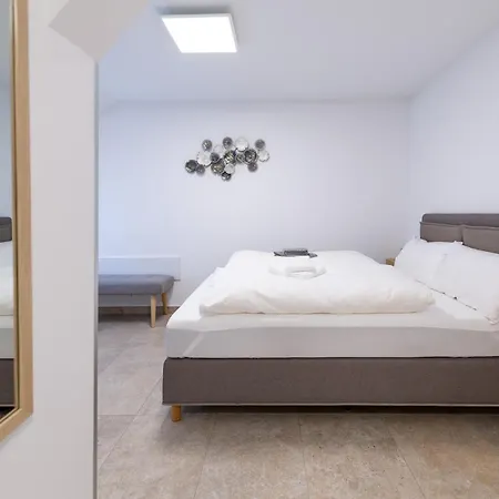 Seepension Ostertach - Am Leitgeringer 3* Tittmoning